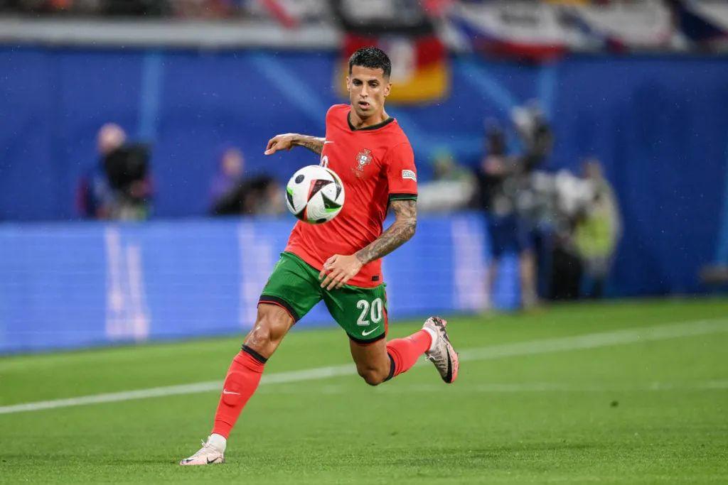 却具备了与 却具备了与